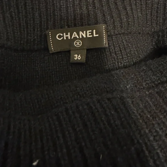 Chanel cashmere knit skirt